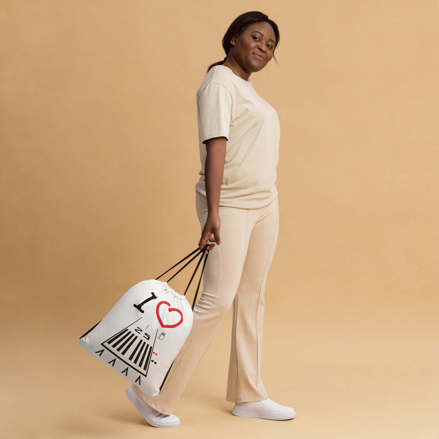 Hawthorne Airport Runway 25 / Runway 7 drawstring bag (white)