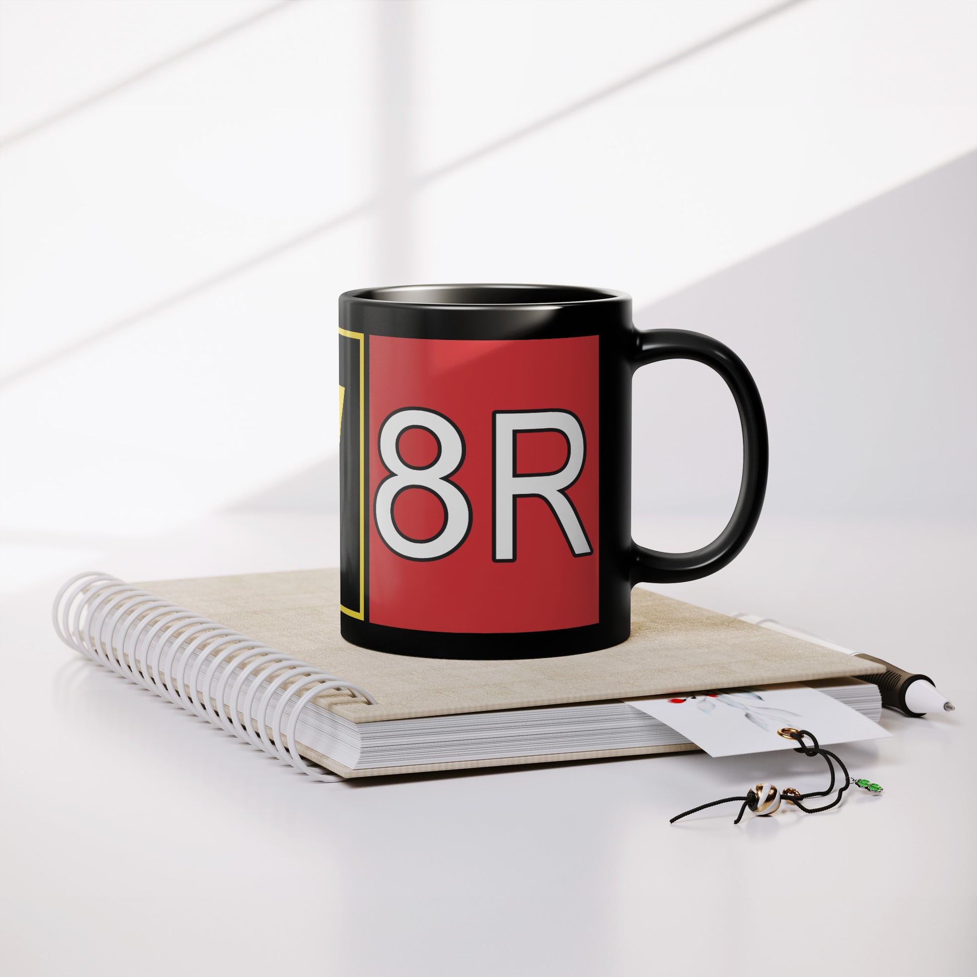 Aviator 11 oz. mug (black)