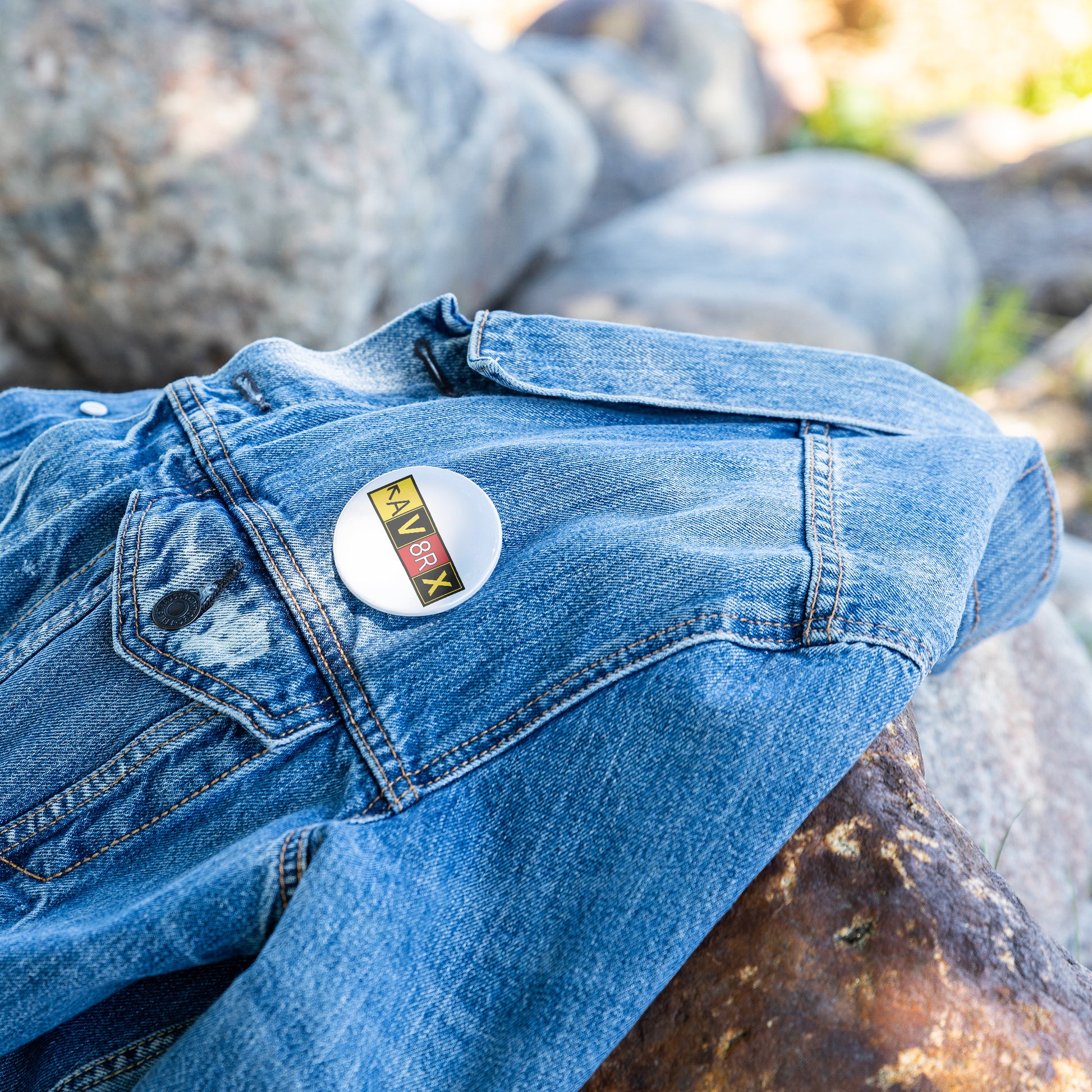 Aviatrix - AV8RX button pin (white)